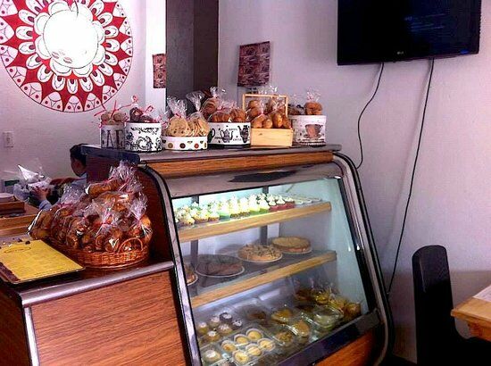 Arte y Cafe Bakery