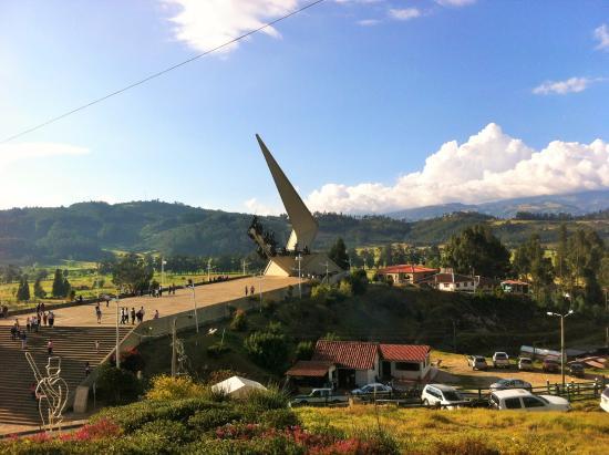 el Pantano de Vargas Monumento a los 14 lanceros
